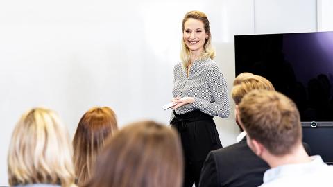 Een goede opleiding als basis-Une bonne formation comme base
